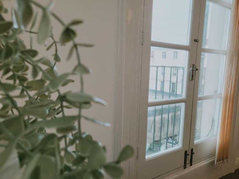High Street, 2 Bed, Newly Refurb Apartment Leamington Spa Ngoại thất bức ảnh