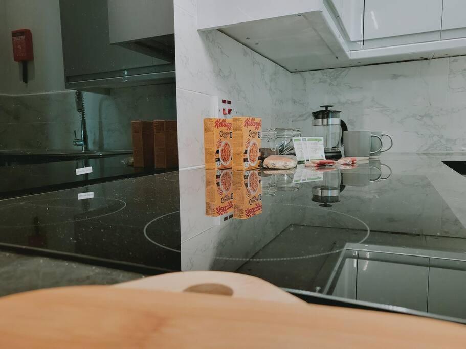 High Street, 2 Bed, Newly Refurb Apartment Leamington Spa Ngoại thất bức ảnh